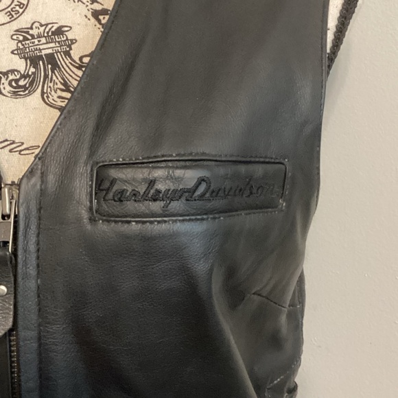 Harley-Davidson Black Leather Vest - Picture 3 of 12